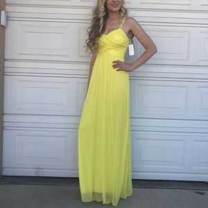 Stunning yellow beaded evening prom dress